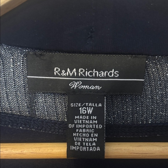 R&M Richards Navy and Silver pantsuit. - Picture 2 of 8